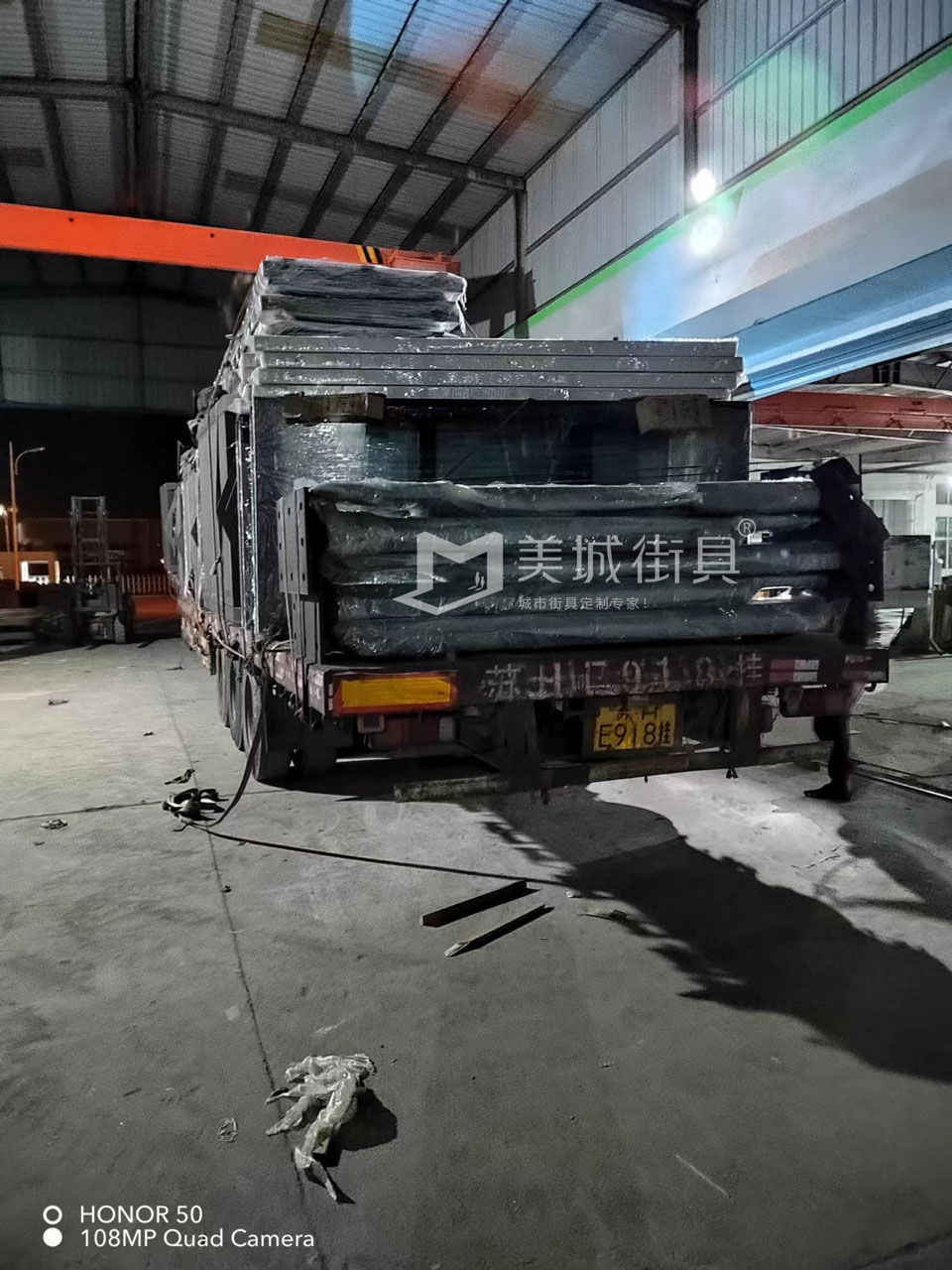 2022.10.18美城街具供應(yīng)臺(tái)州第三、四車候車亭發(fā)貨記錄